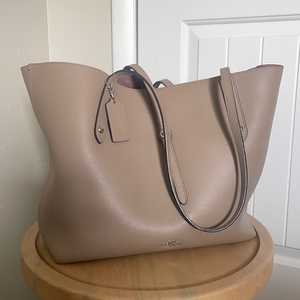 Coach tote purse
